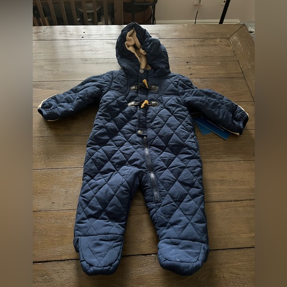 ✨NWT✨ Perry Ellis Quilted Baby Snowsuit with Hood - Picture 4 of 8